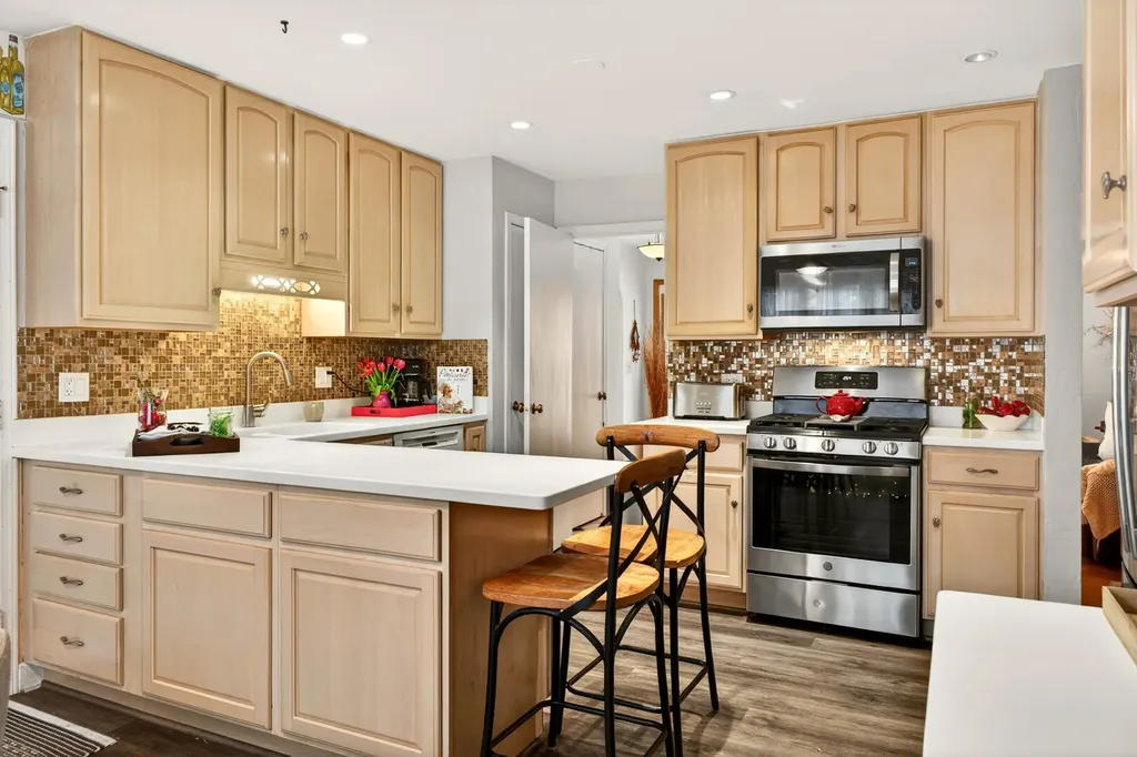 4609 Birchwood Avenue Skokie IL 60076