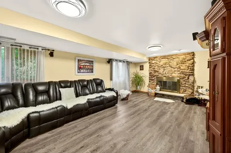 4609 Birchwood Avenue Skokie IL 60076