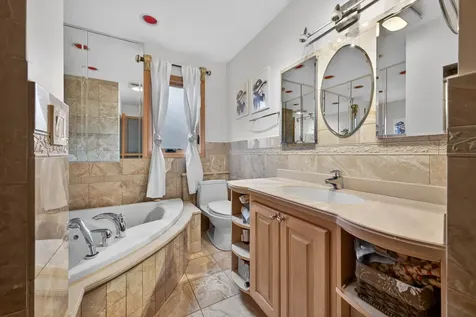 4609 Birchwood Avenue Skokie IL 60076