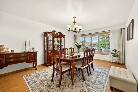 4609 Birchwood Avenue Skokie IL 60076
