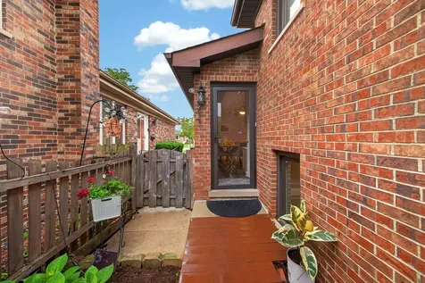 4609 Birchwood Avenue Skokie IL 60076