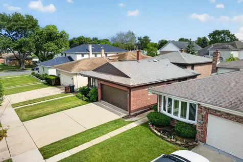4609 Birchwood Avenue Skokie IL 60076