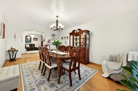 4609 Birchwood Avenue Skokie IL 60076