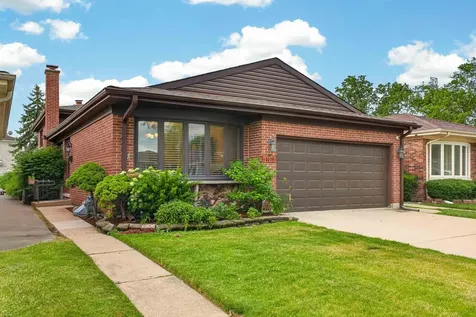 4609 Birchwood Avenue Skokie IL 60076
