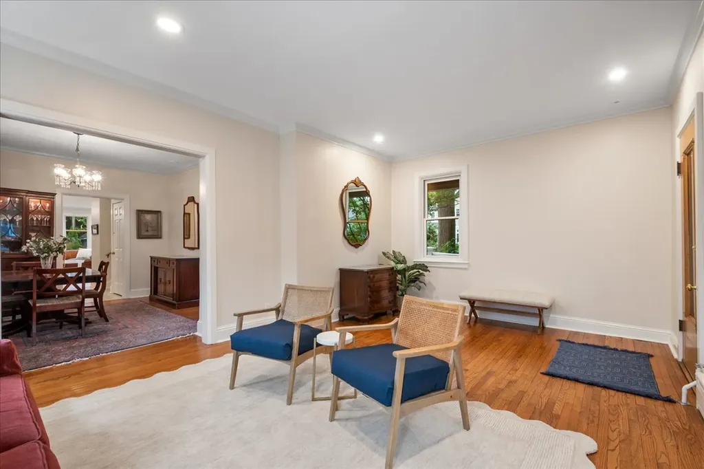 1804 Elmwood Avenue Wilmette IL 60091