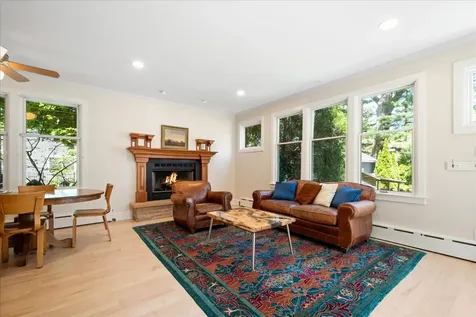 1804 Elmwood Avenue Wilmette IL 60091