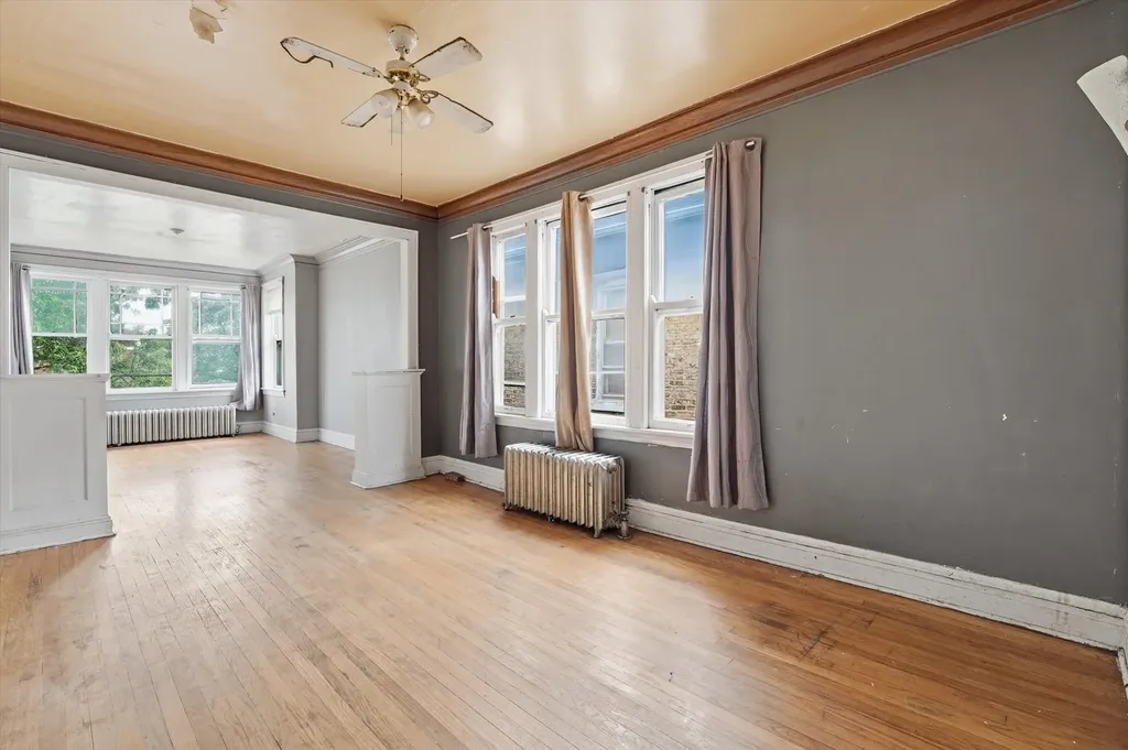 6734 South Maplewood Avenue Chicago IL 60629