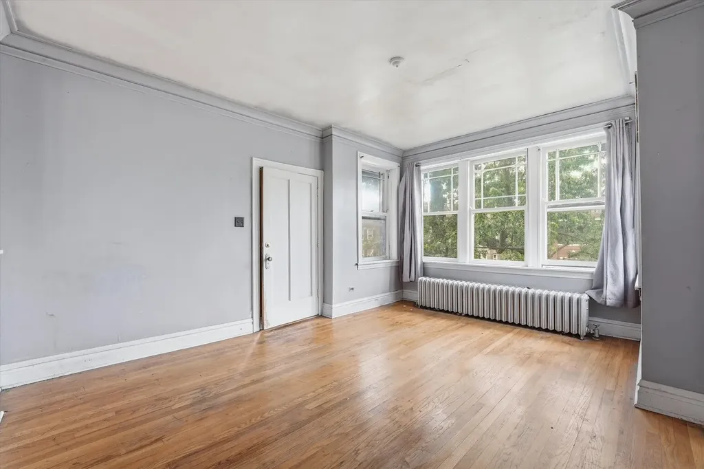 6734 South Maplewood Avenue Chicago IL 60629