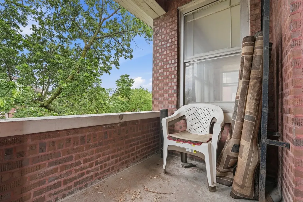 6734 South Maplewood Avenue Chicago IL 60629