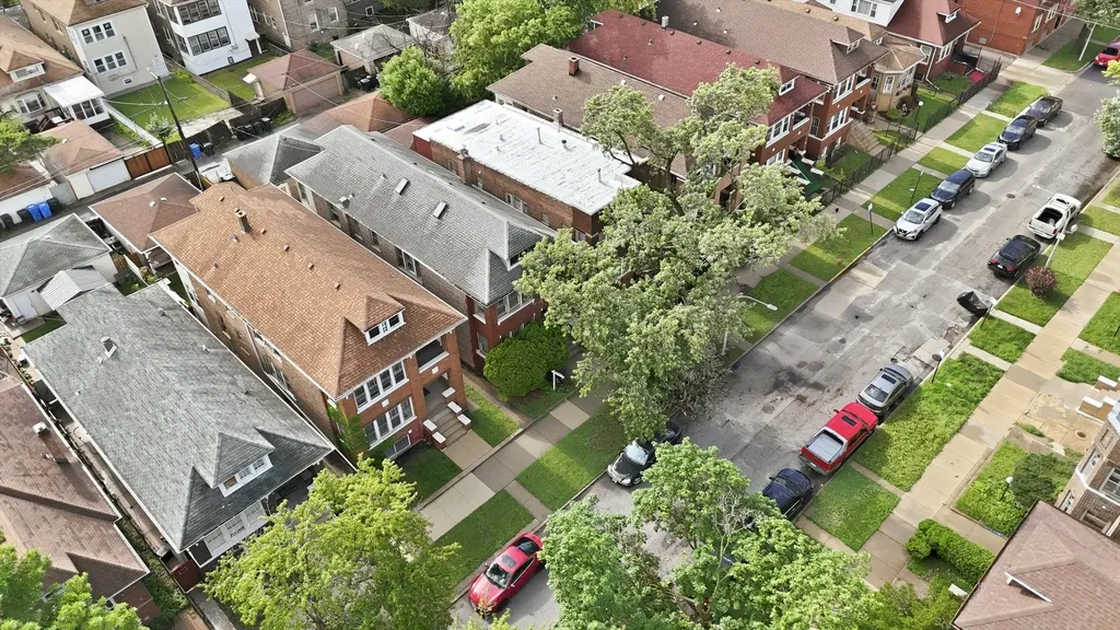 6734 South Maplewood Avenue Chicago IL 60629