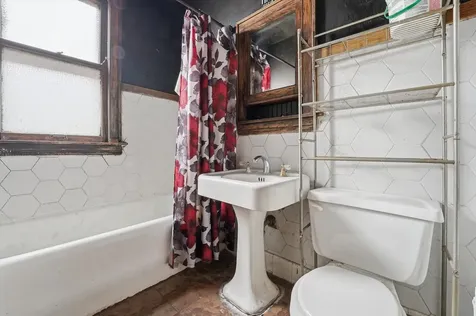 6734 South Maplewood Avenue Chicago IL 60629
