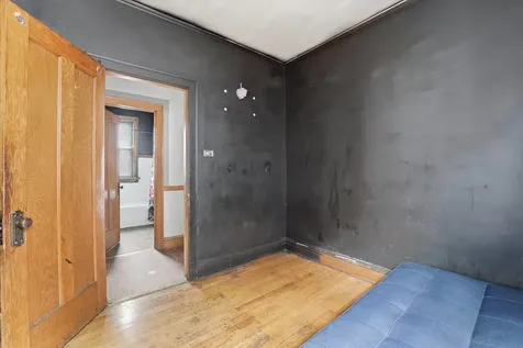 6734 South Maplewood Avenue Chicago IL 60629