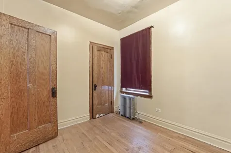6734 South Maplewood Avenue Chicago IL 60629
