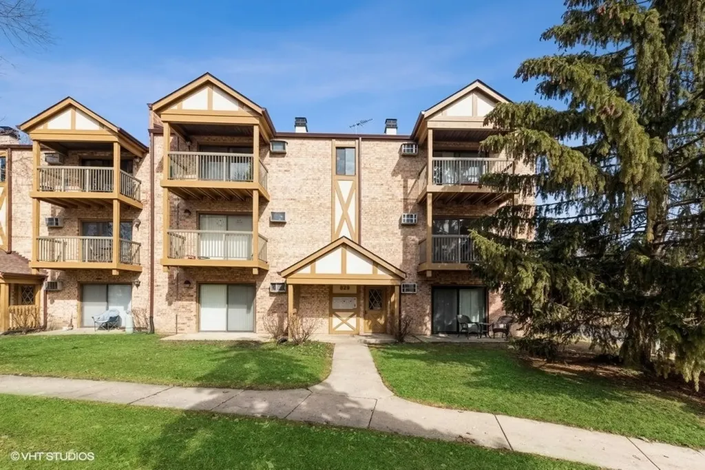 829 South Dwyer Avenue Arlington Heights IL 60005