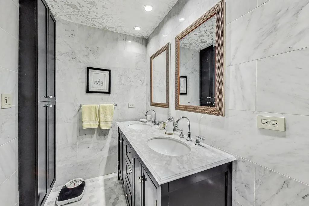 1016 West Madison Street Chicago IL 60607