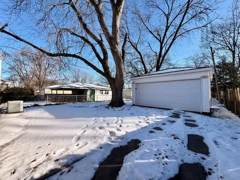 14525 Dobson Avenue Dolton IL 60419