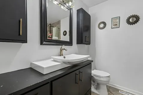 5460 Adeline Place Oak Forest IL 60452