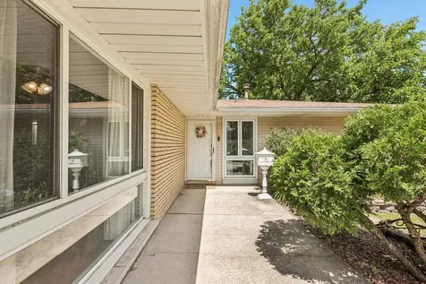 5460 Adeline Place Oak Forest IL 60452