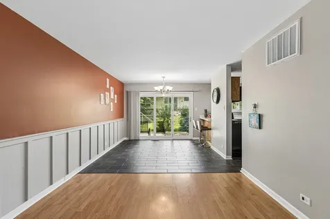 5460 Adeline Place Oak Forest IL 60452