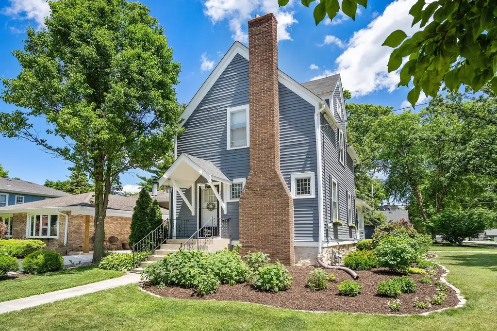 4541 Forest Avenue Downers Grove IL 60515