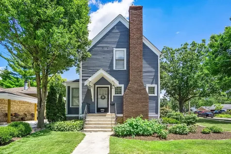 4541 Forest Avenue Downers Grove IL 60515