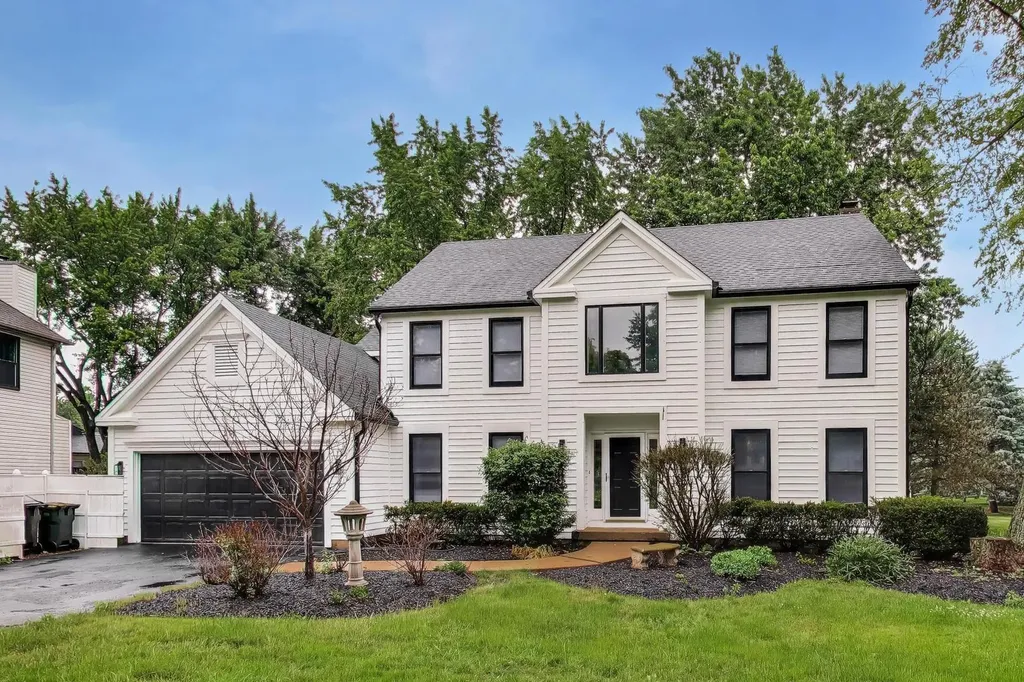 251 Perth Road Cary IL 60013