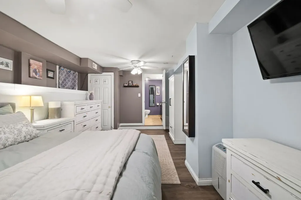 2621 West Haddon Street Chicago IL 60622