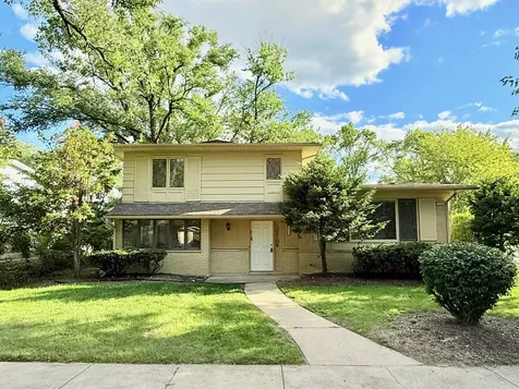 1122 West Iowa Street Glenwood IL 60425