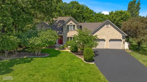 71 Long Grove Road Yorkville IL 60560