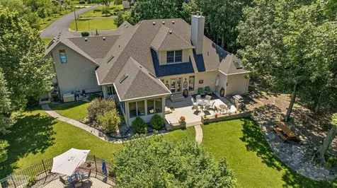 71 Long Grove Road Yorkville IL 60560