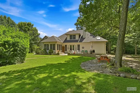 71 Long Grove Road Yorkville IL 60560
