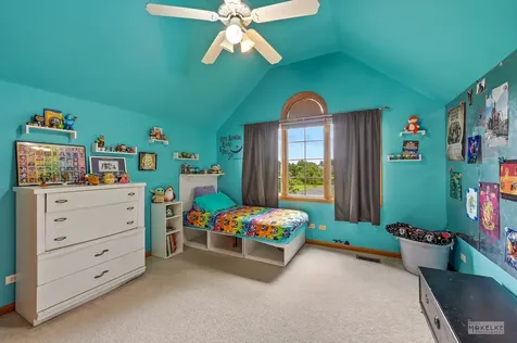 71 Long Grove Road Yorkville IL 60560