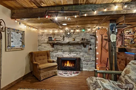 71 Long Grove Road Yorkville IL 60560