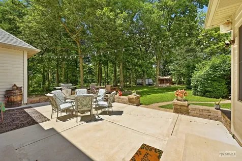 71 Long Grove Road Yorkville IL 60560