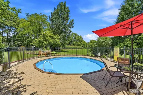 71 Long Grove Road Yorkville IL 60560