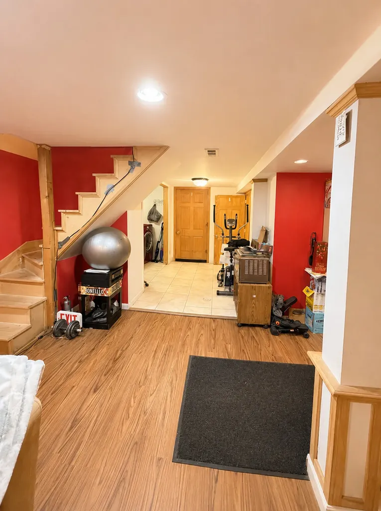 5648 South Sawyer Avenue Chicago IL 60629