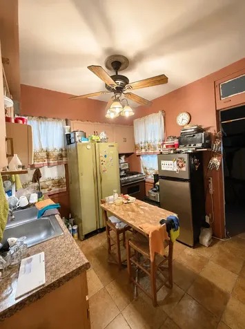 5648 South Sawyer Avenue Chicago IL 60629