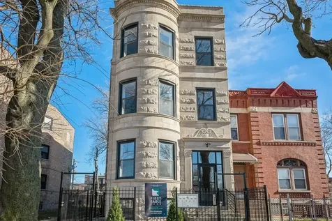5021 South Indiana Avenue Chicago IL 60615
