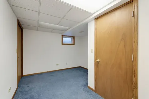 1935 Springhaven Court Montgomery IL 60538