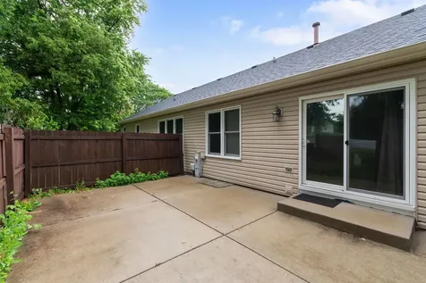 1935 Springhaven Court Montgomery IL 60538