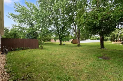1935 Springhaven Court Montgomery IL 60538
