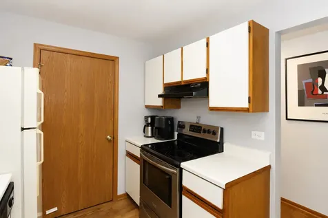 501 Leah Lane Woodstock IL 60098