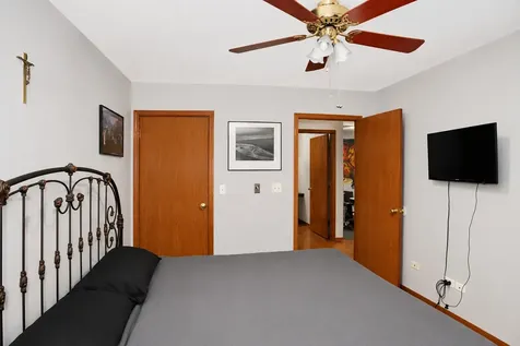 501 Leah Lane Woodstock IL 60098