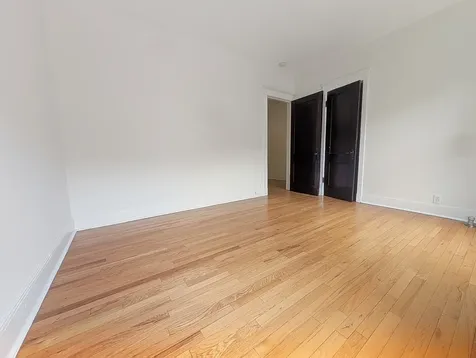 1302 West Rosemont Avenue Chicago IL 60660