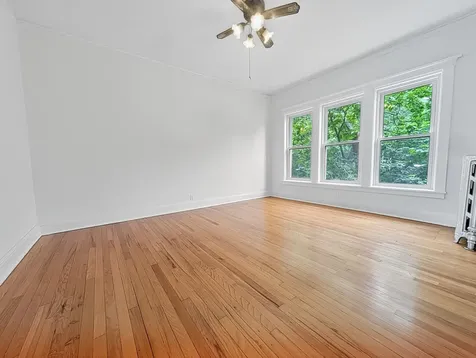 1302 West Rosemont Avenue Chicago IL 60660