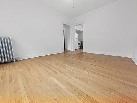 1302 West Rosemont Avenue Chicago IL 60660