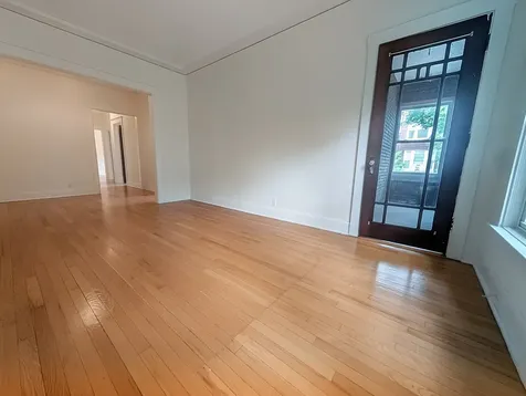 1302 West Rosemont Avenue Chicago IL 60660