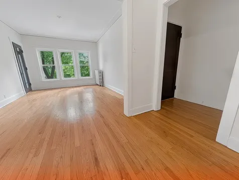 1302 West Rosemont Avenue Chicago IL 60660