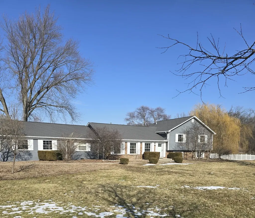 1848 East Marmion Place Crete IL 60417