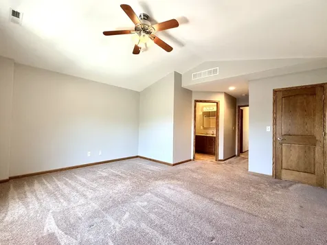 1354 Ridge Drive Sycamore IL 60178